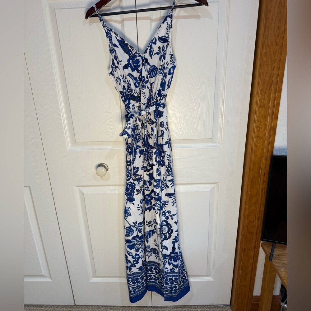 Cupshe Blue and White Floral Maxi Dress - Picture 5 of 7